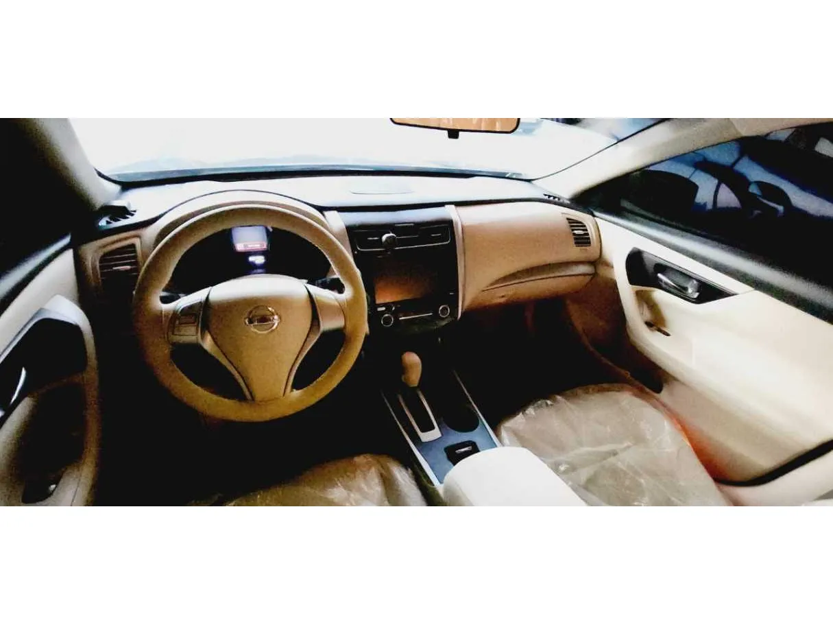 Car image 20