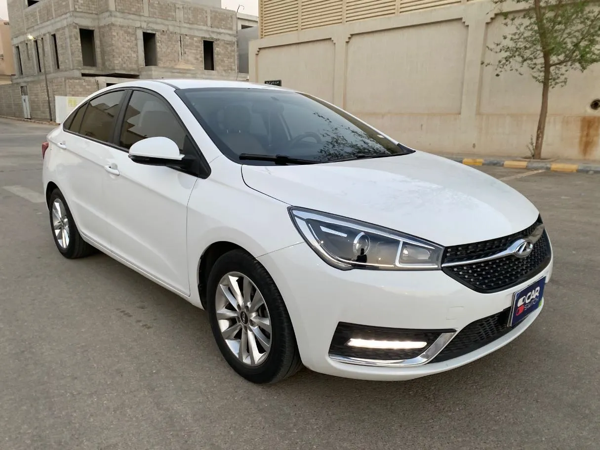 Car image 3