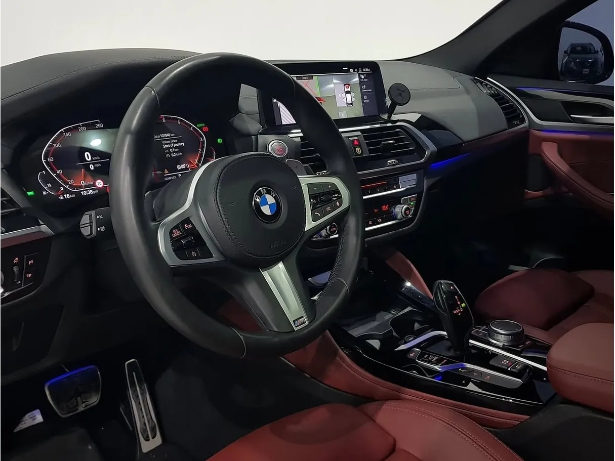 Car image 5
