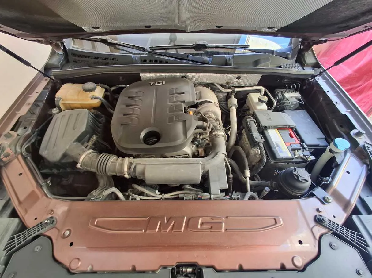 Car image 21