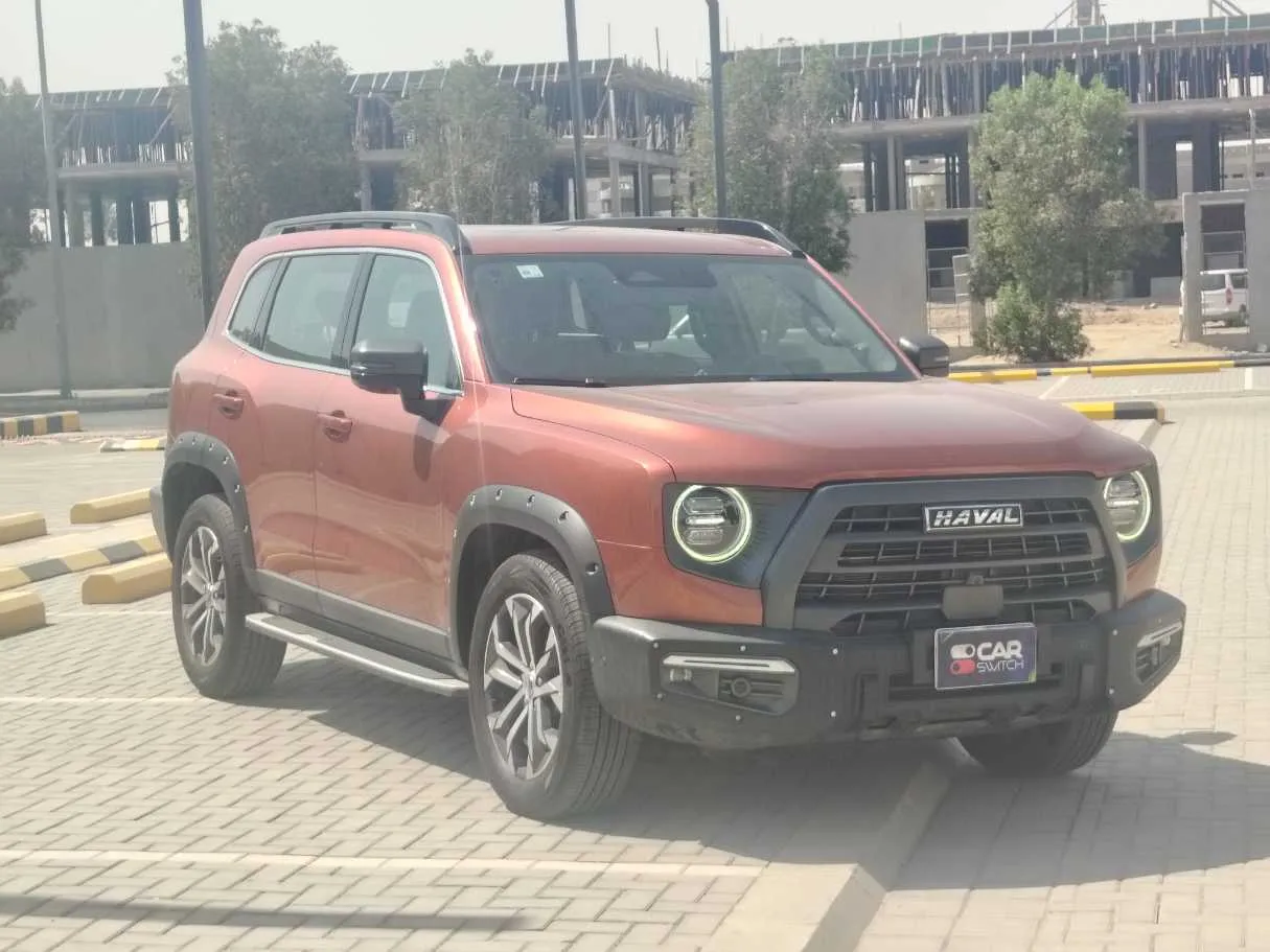 Car image 3
