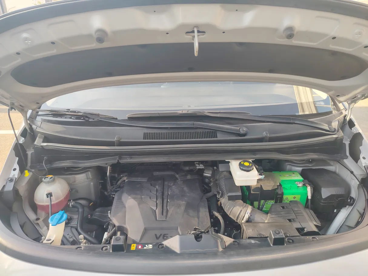 Car image 31