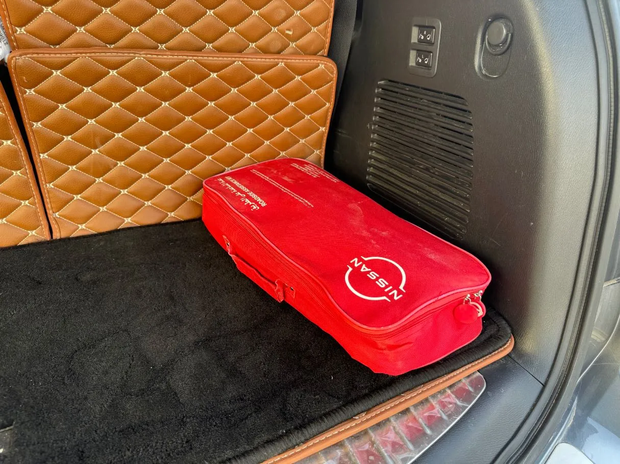 Car image 23