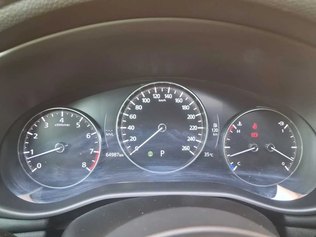 Car image 20
