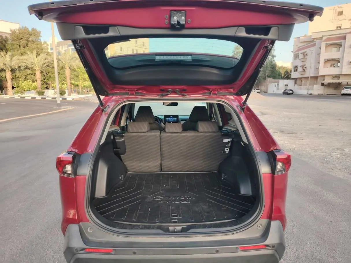 Car image 22