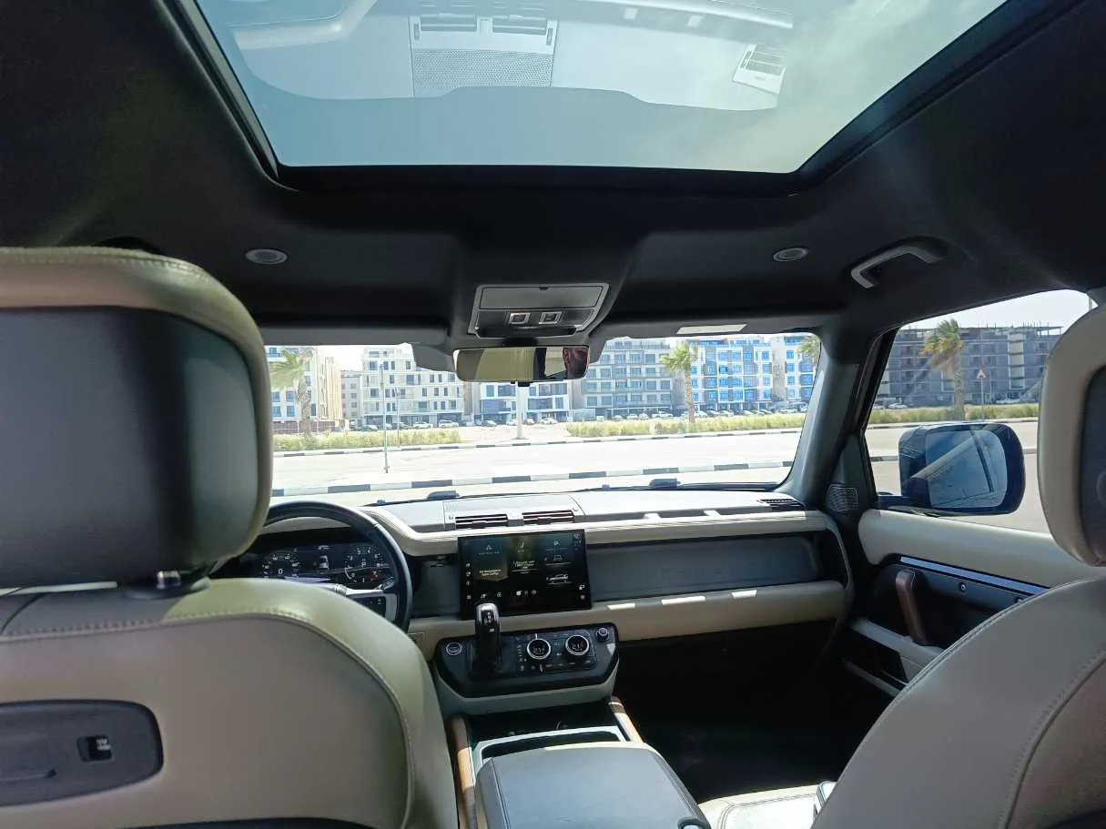 Car image 20