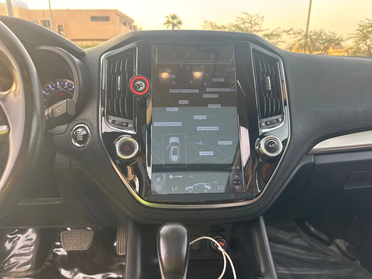 Car image 16