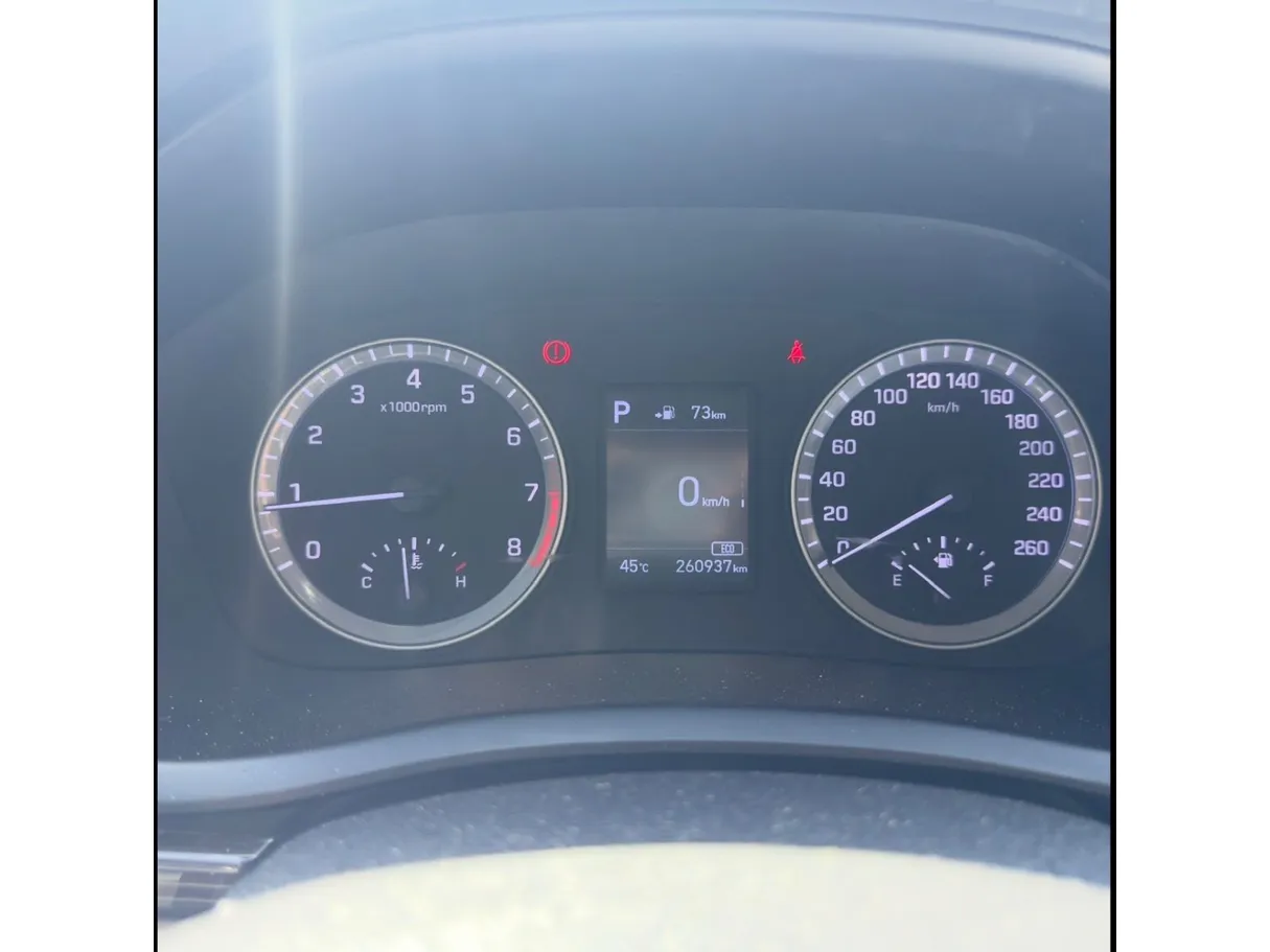 Car image 20