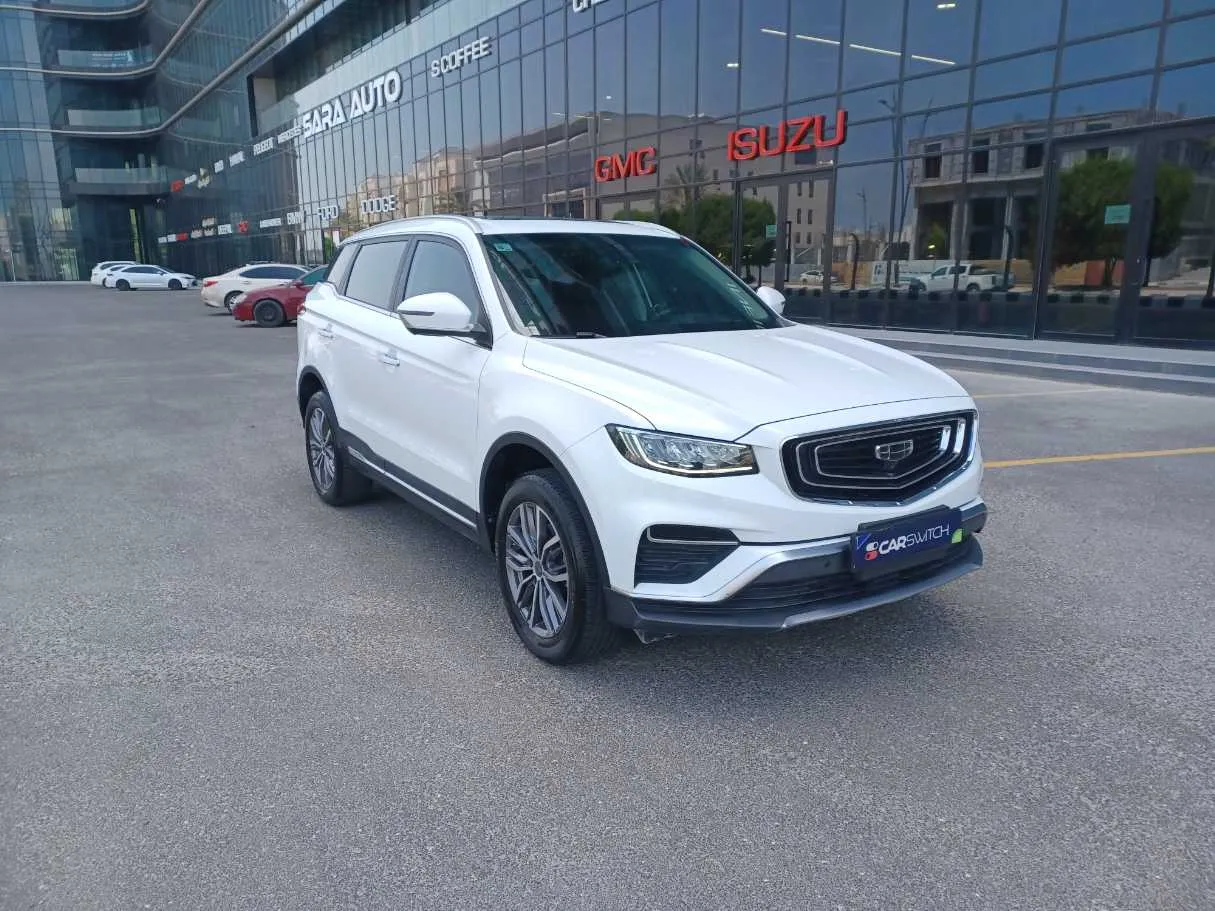 Car image 3