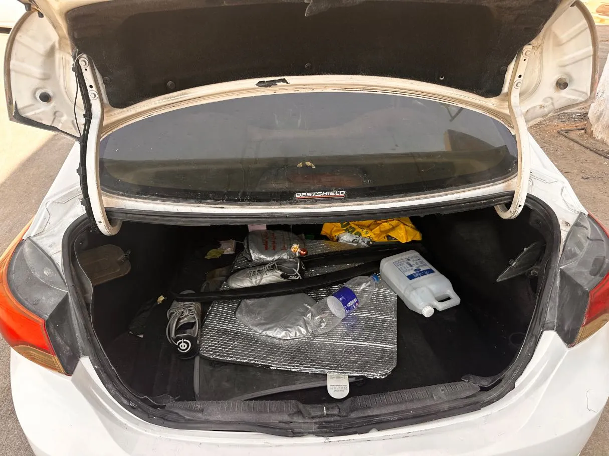 Car image 21