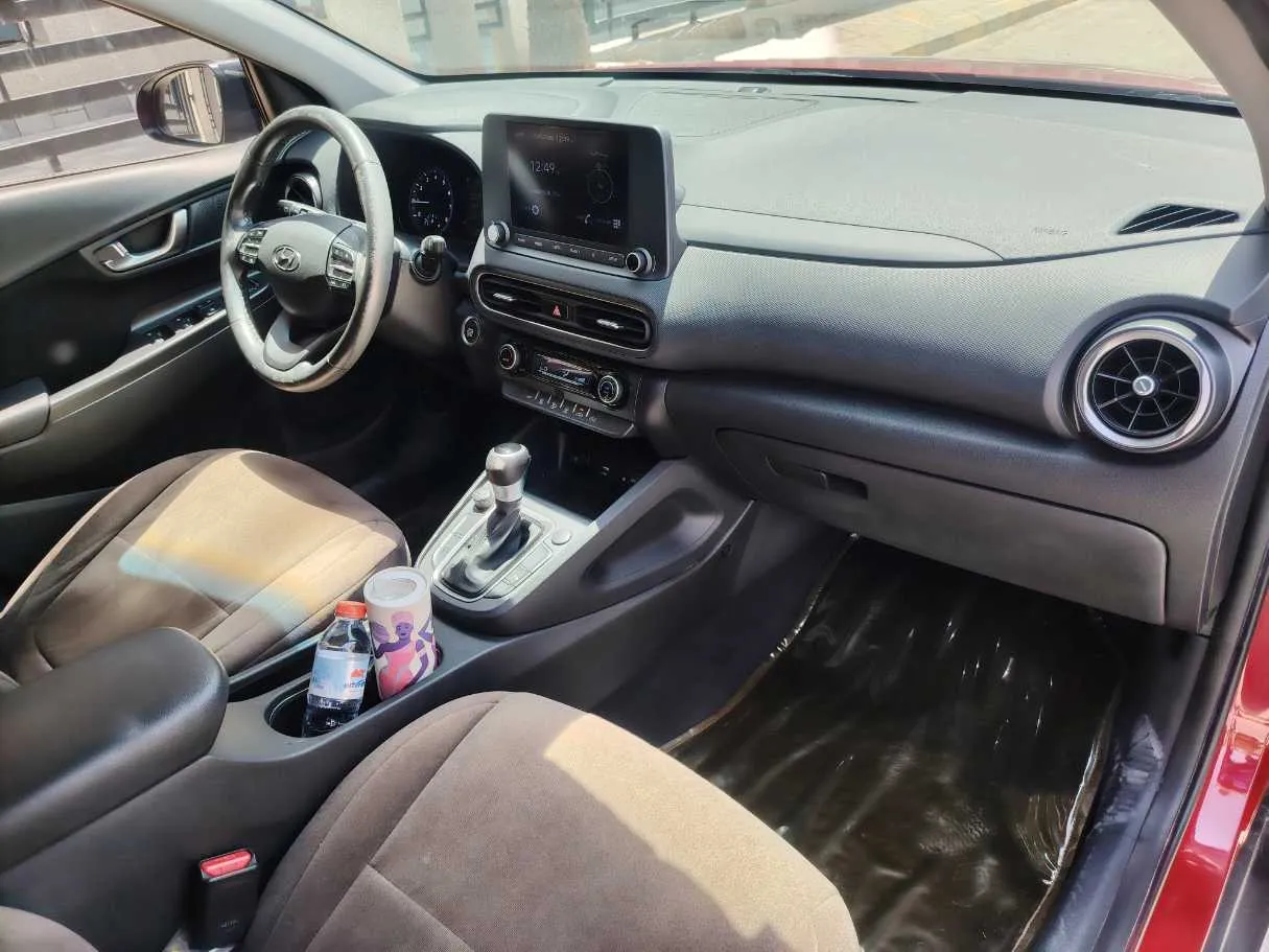 Car image 14