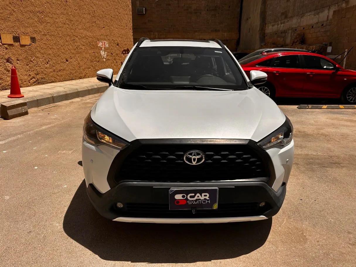 Car image 2