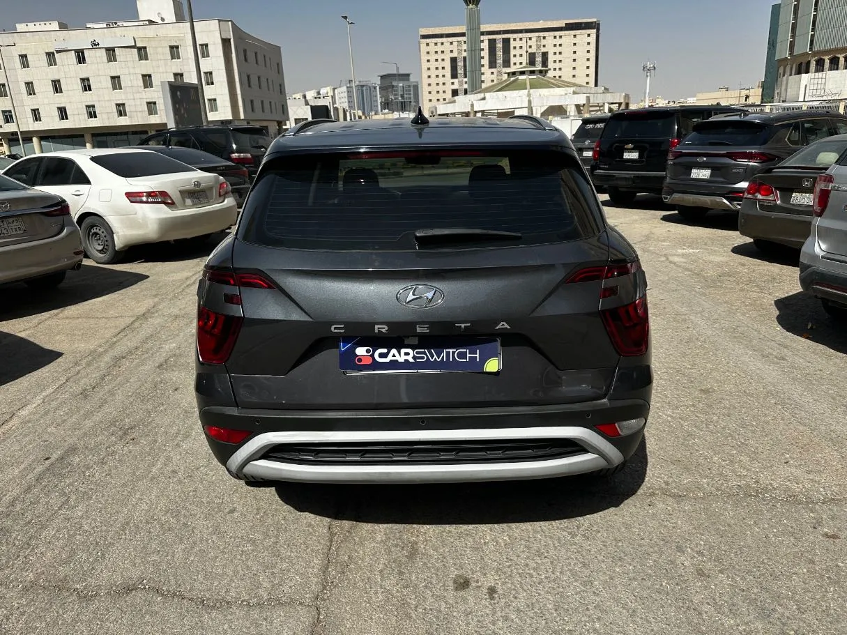 Car image 6