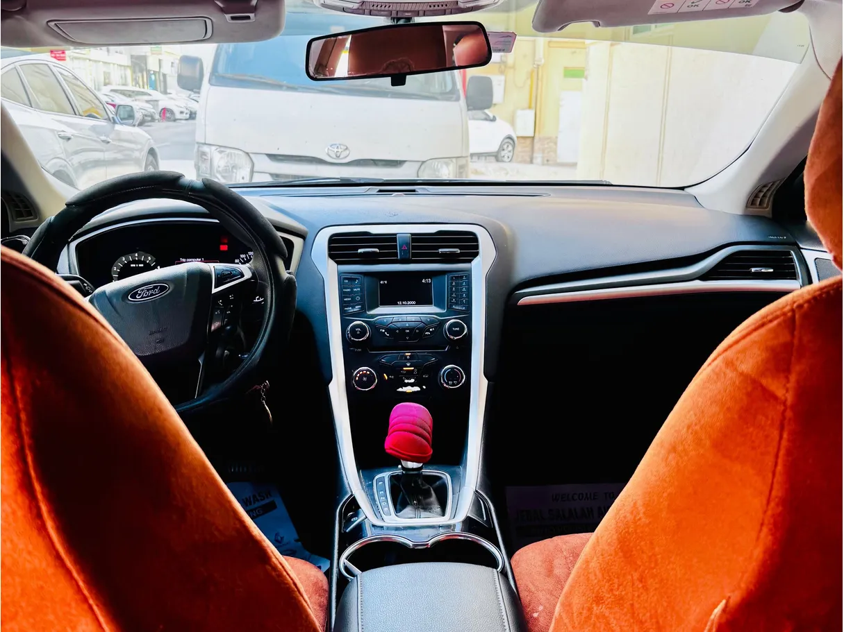 Car image 7