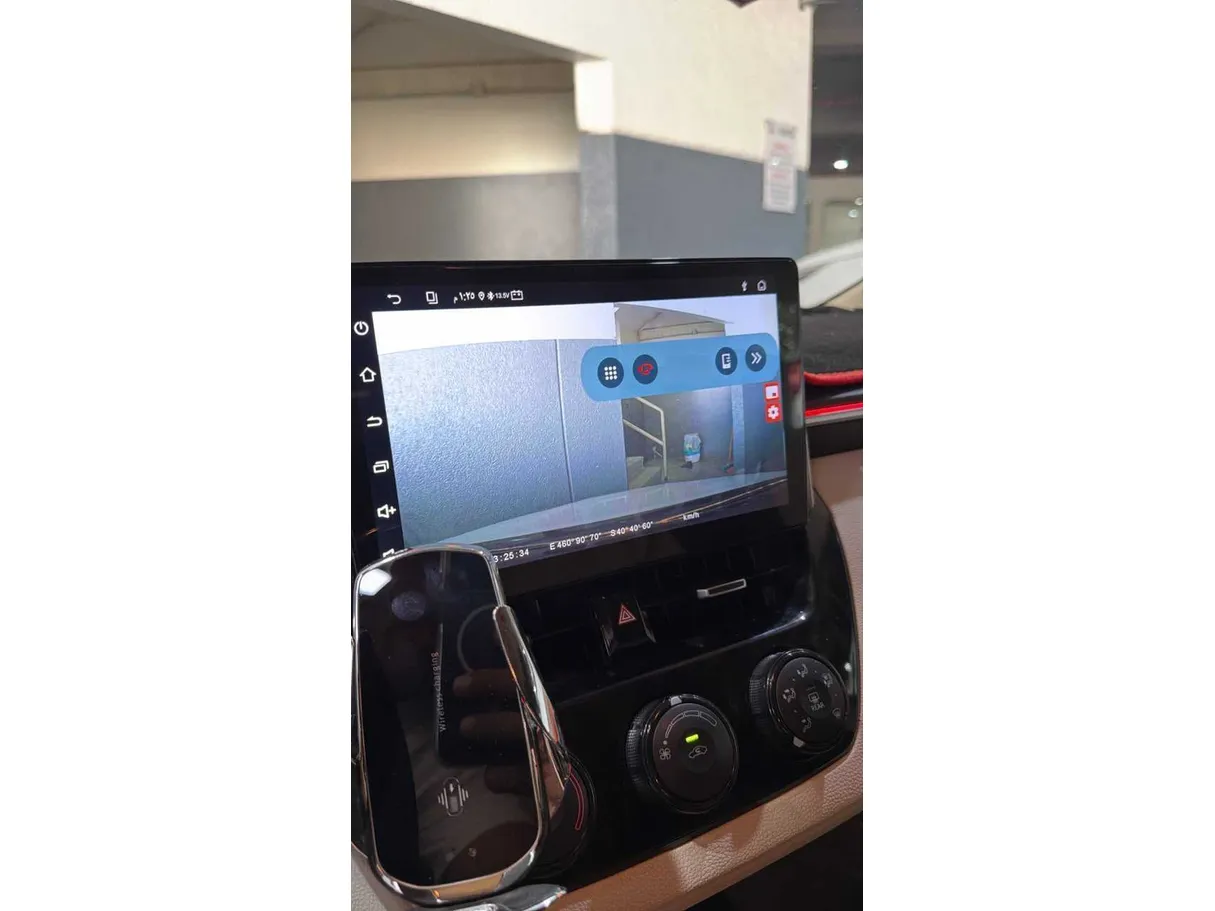 Car image 23