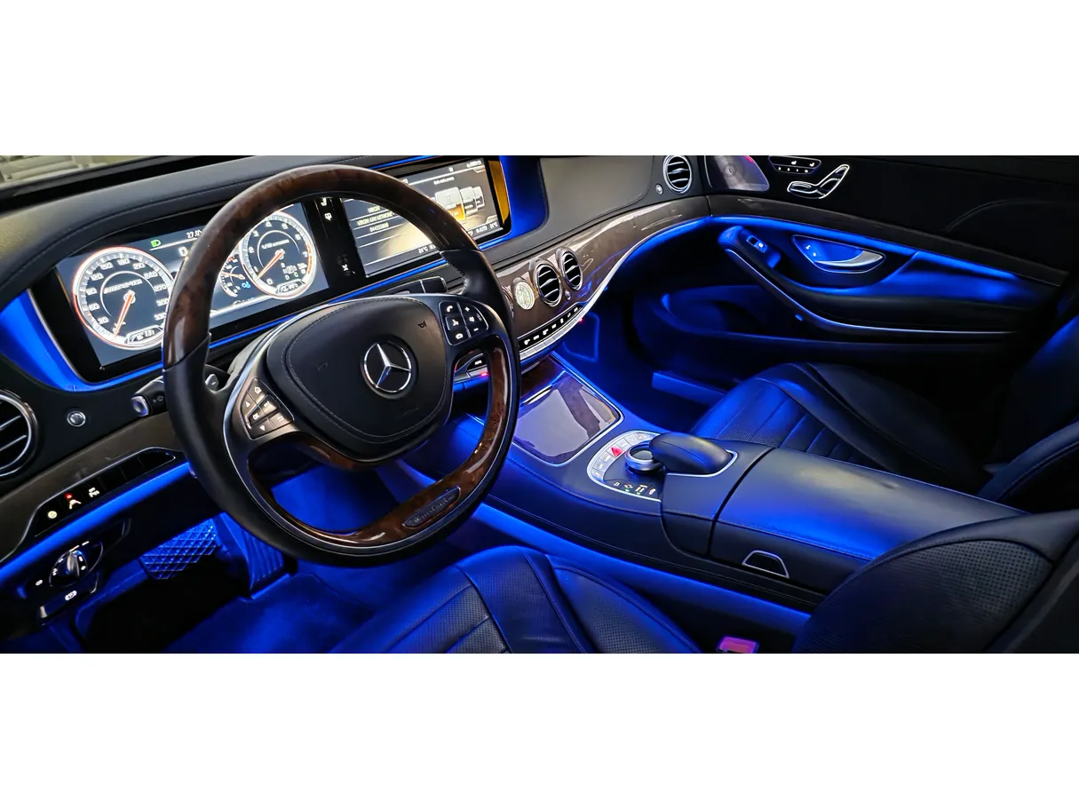Car image 14
