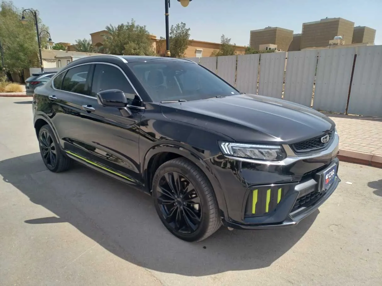 Car image 3