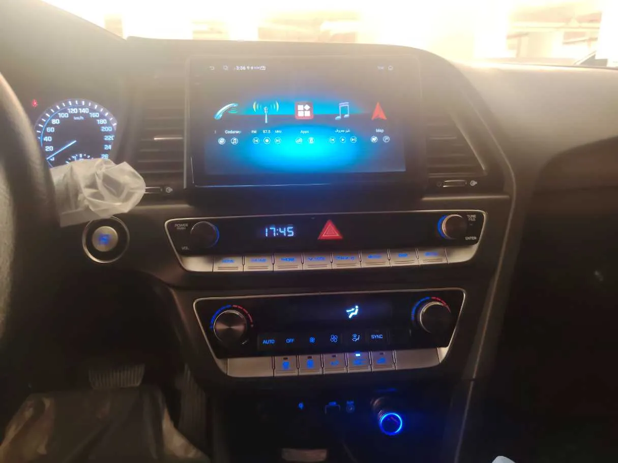 Car image 22