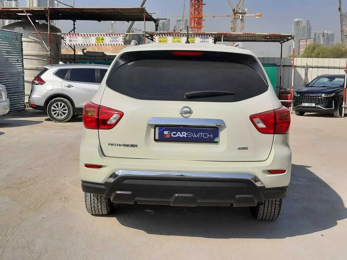 Car image 6