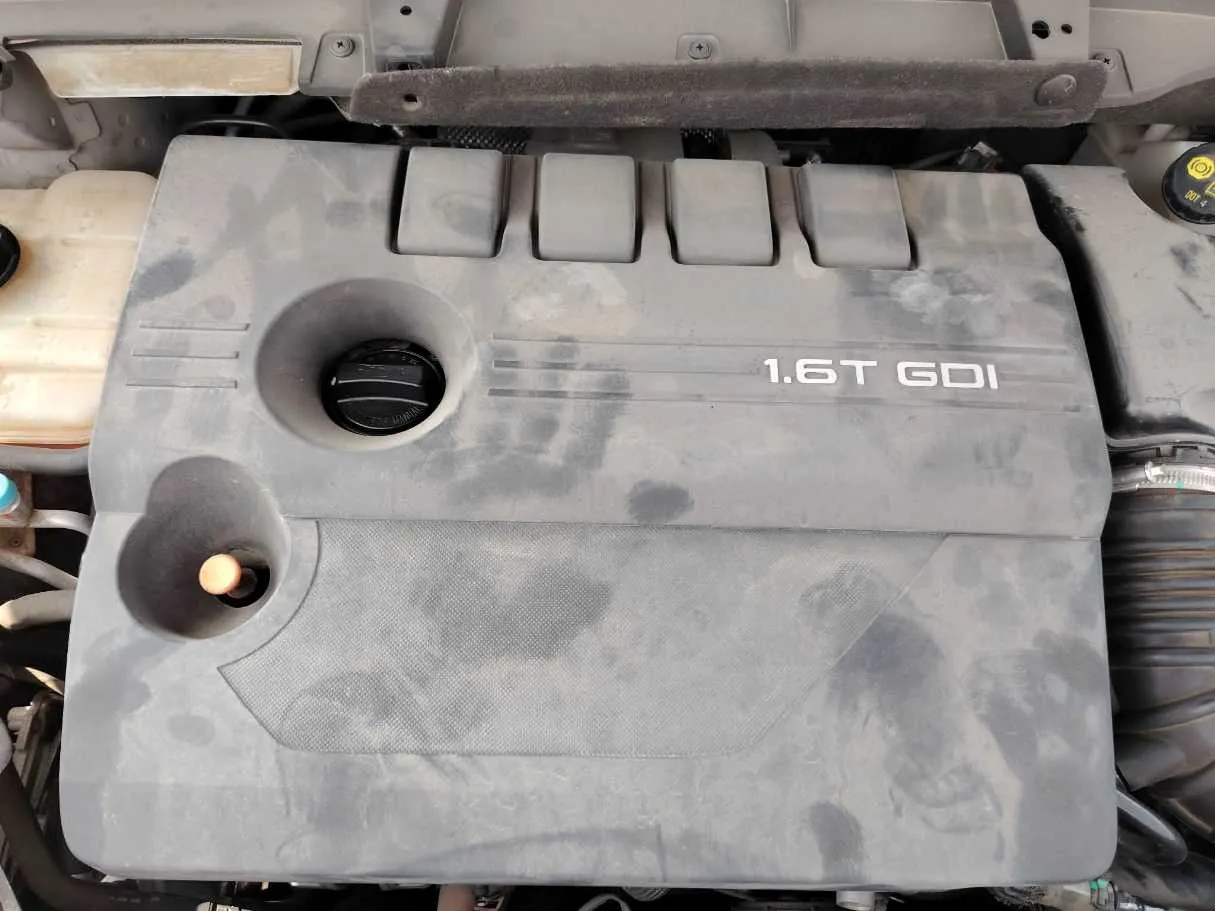 Car image 48