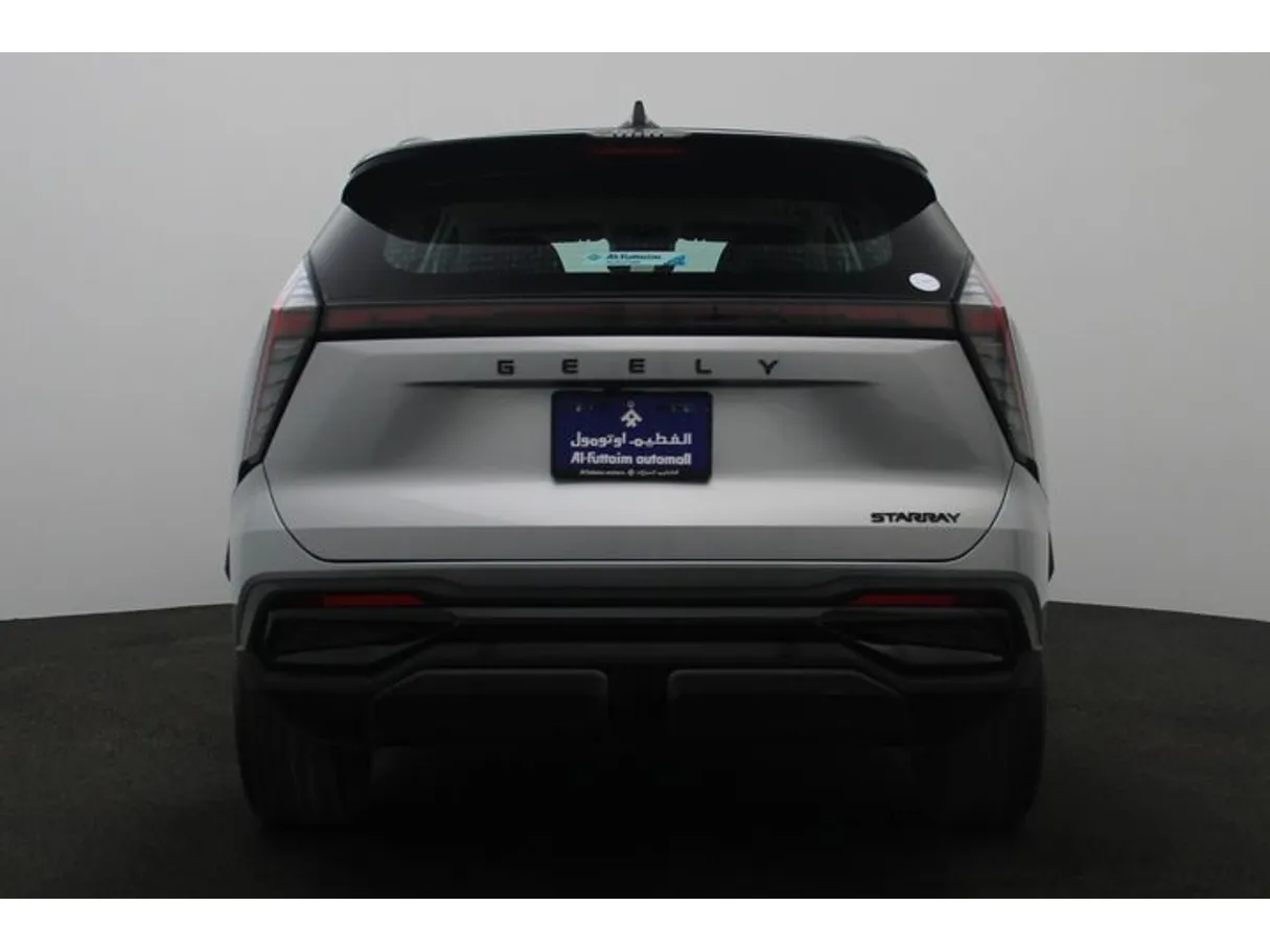 Car image 12