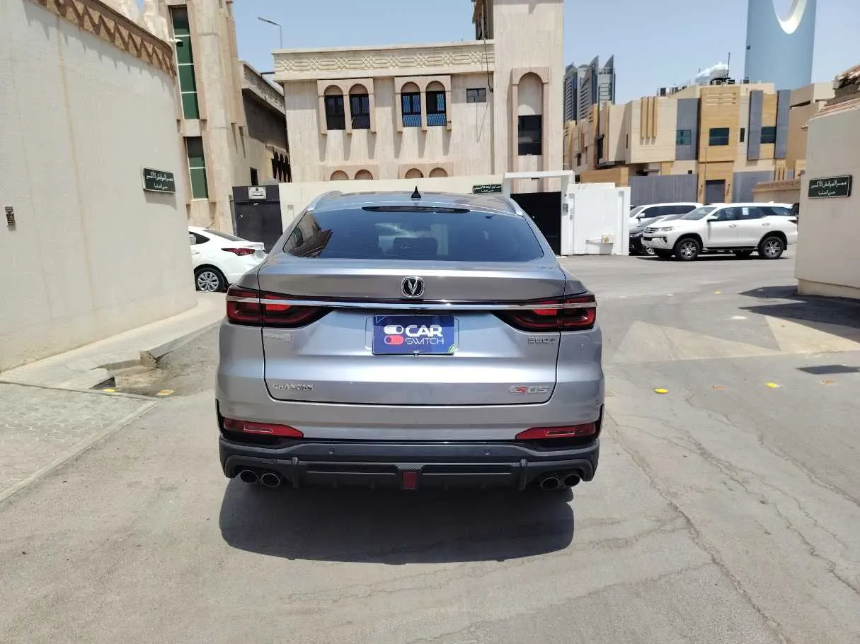 Car image 6