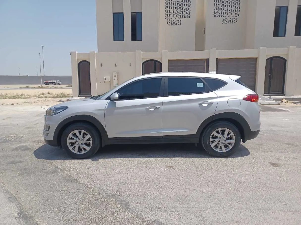 Car image 8