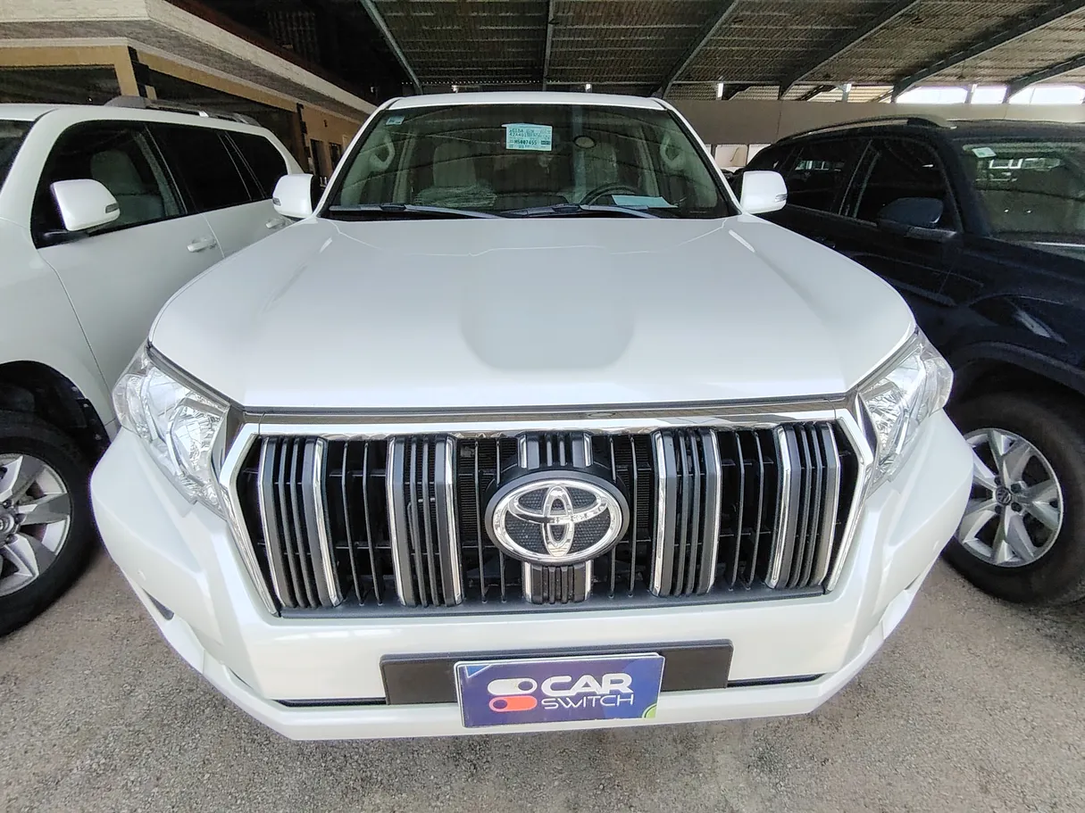 Car image 2