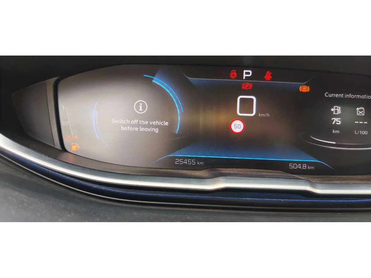 Car image 23