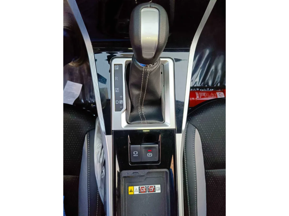 Car image 22