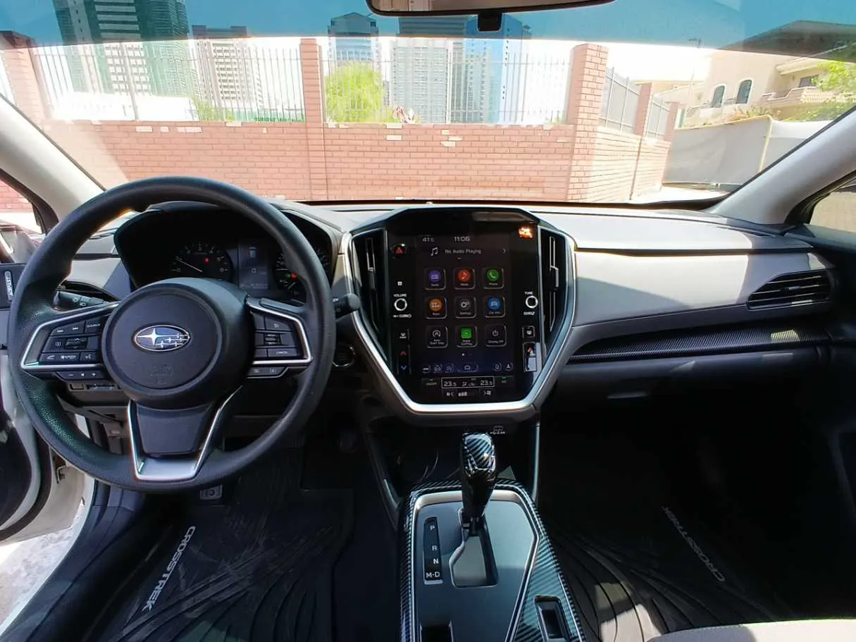 Car image 14