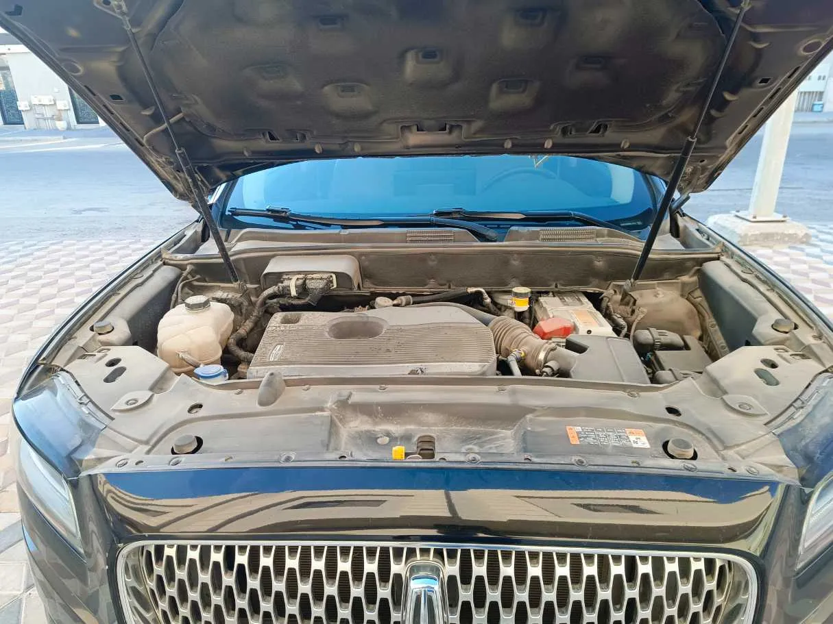 Car image 36