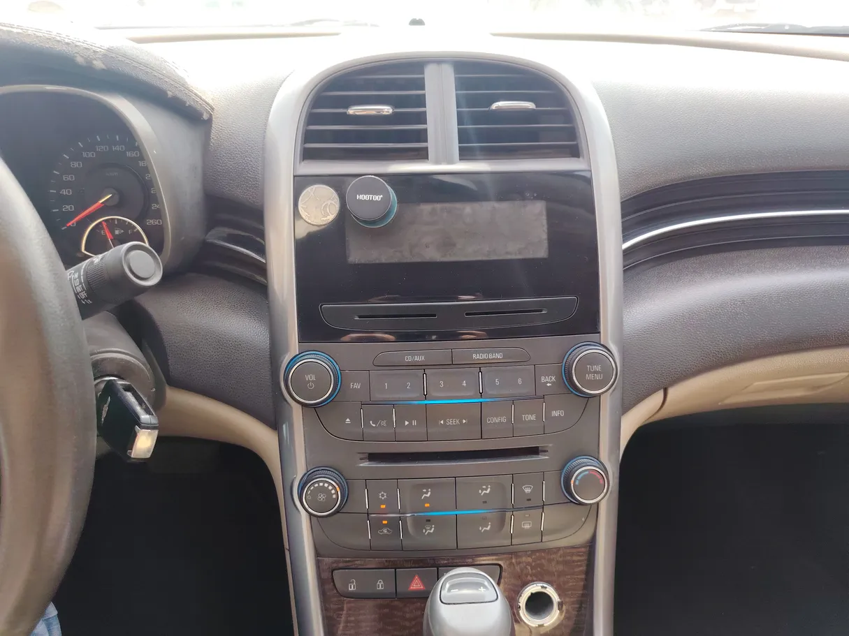 Car image 22