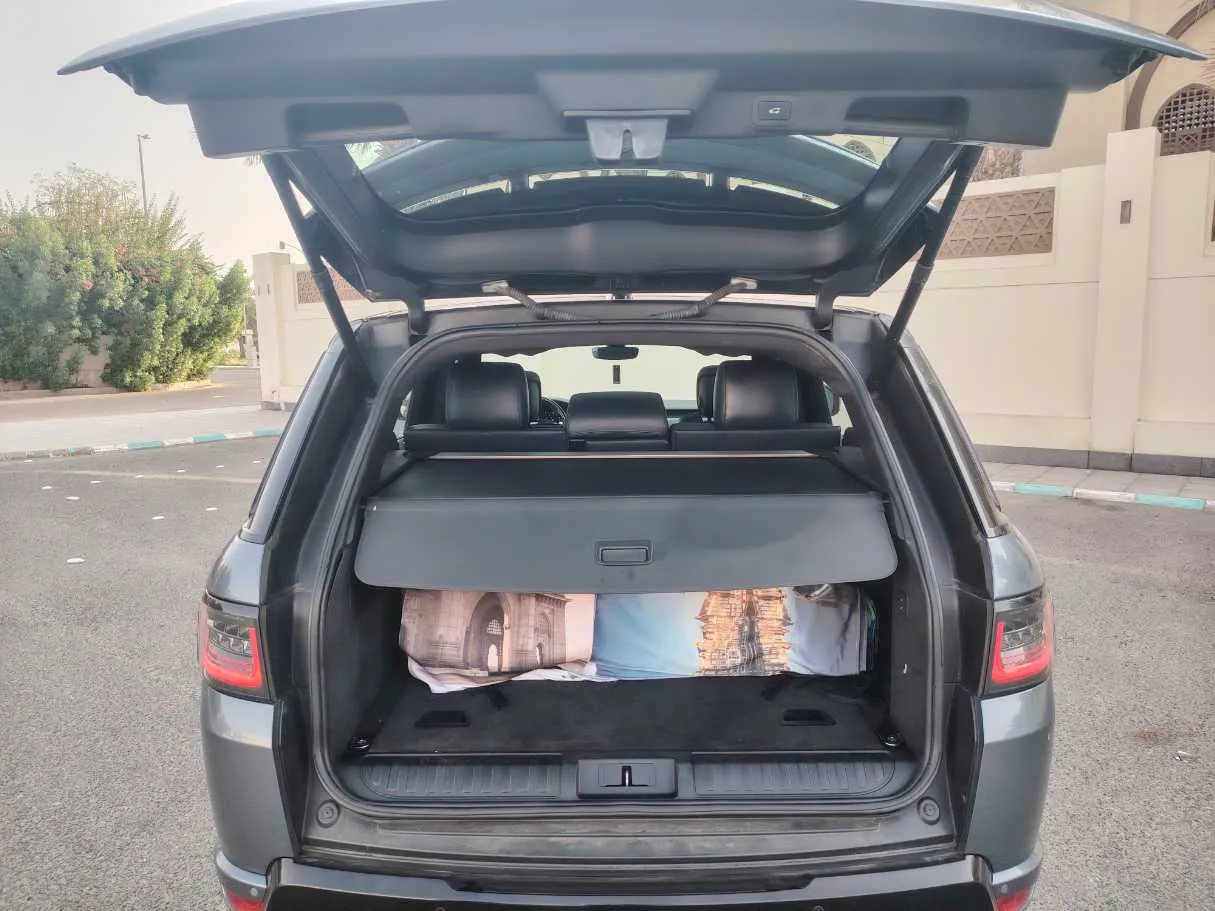 Car image 24