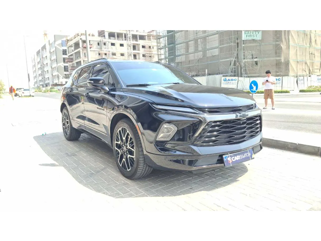 Car image 3