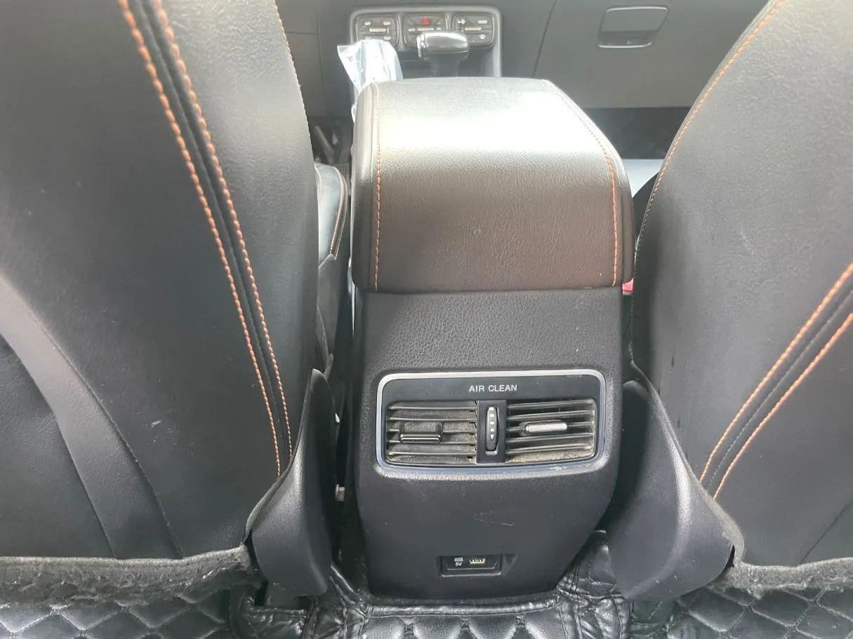 Car image 22