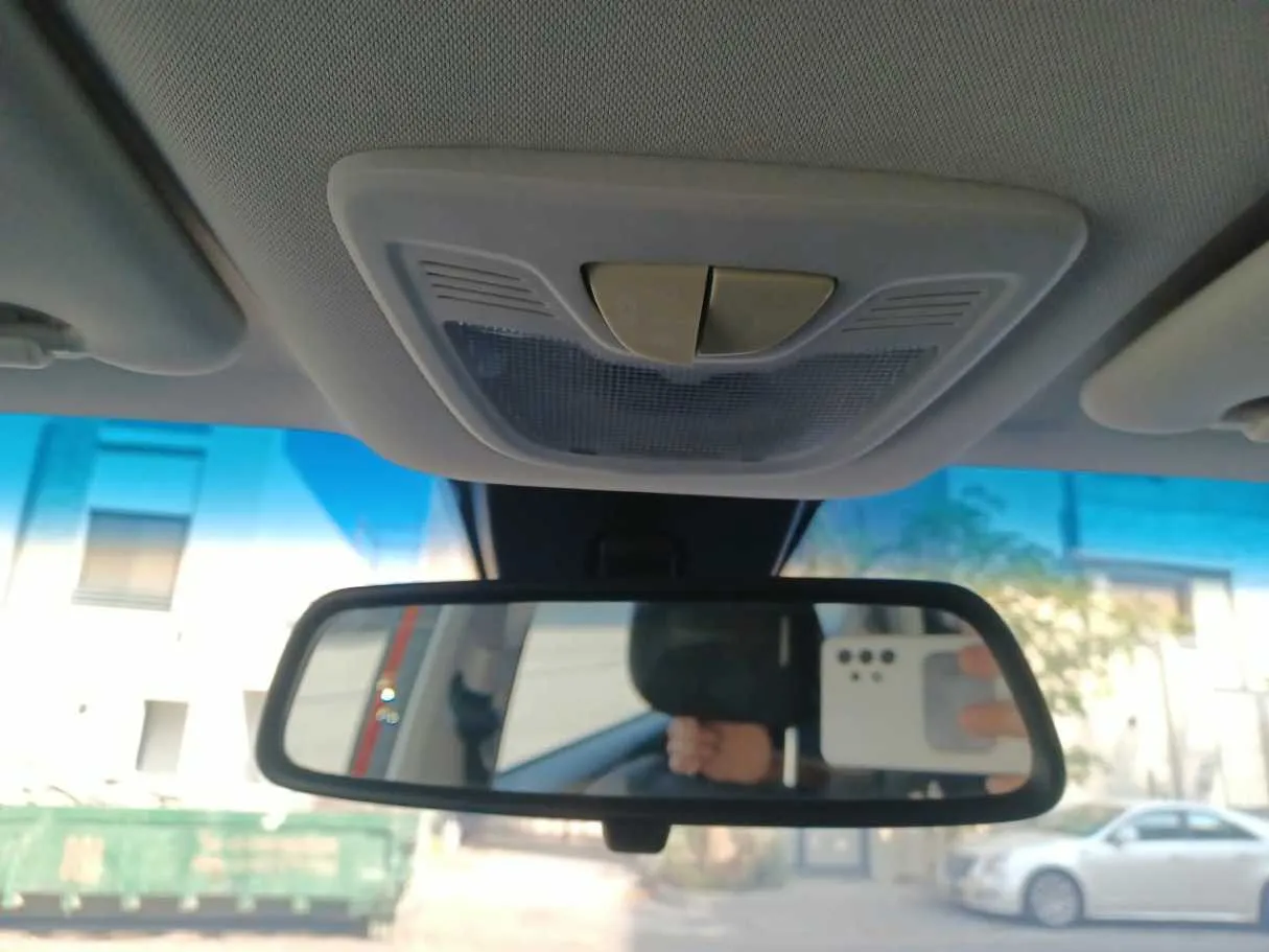 Car image 21