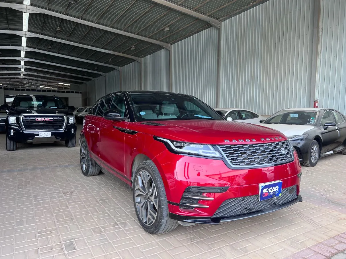 Car image 3