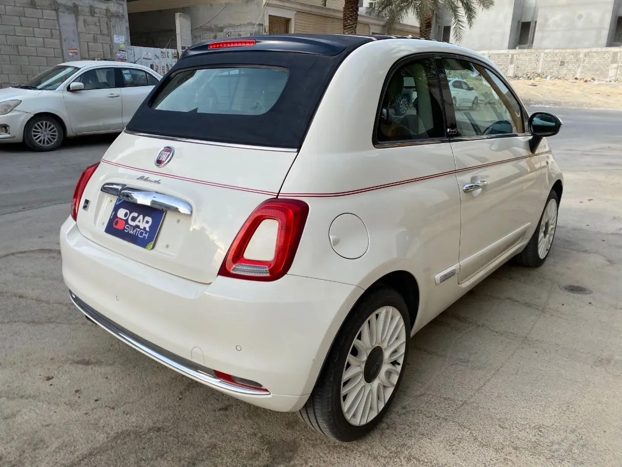 Car image 5