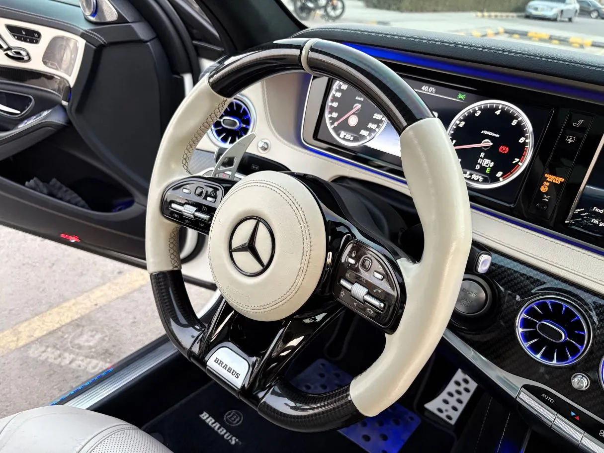 Car image 23