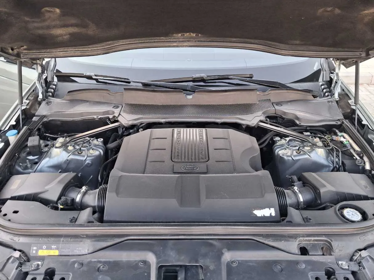 Car image 21