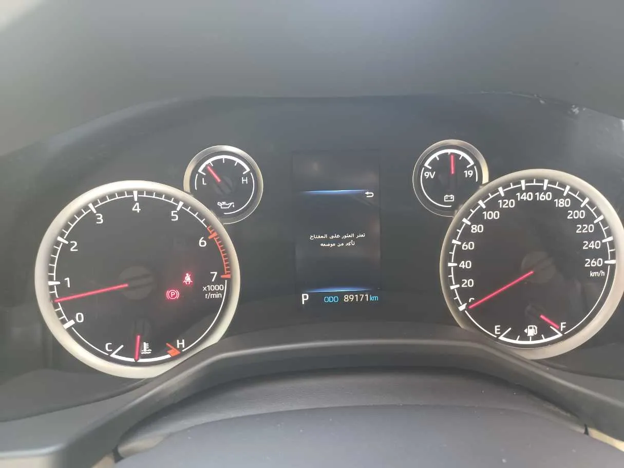 Car image 19