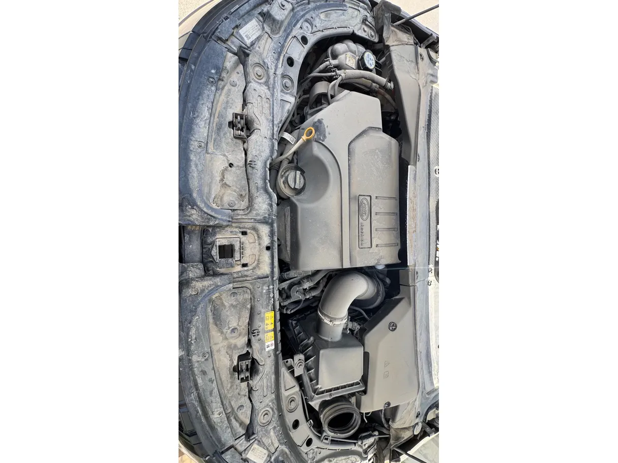 Car image 27
