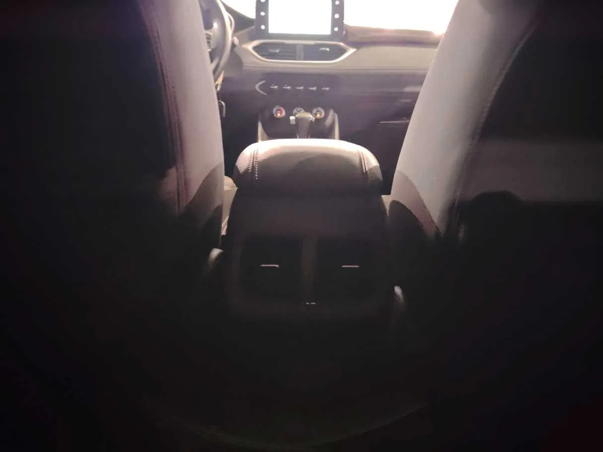 Car image 26