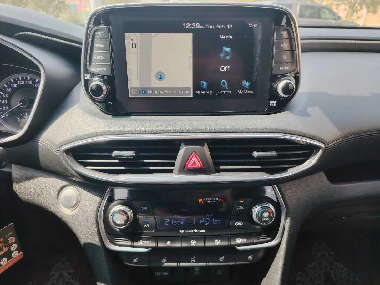 Car image 21