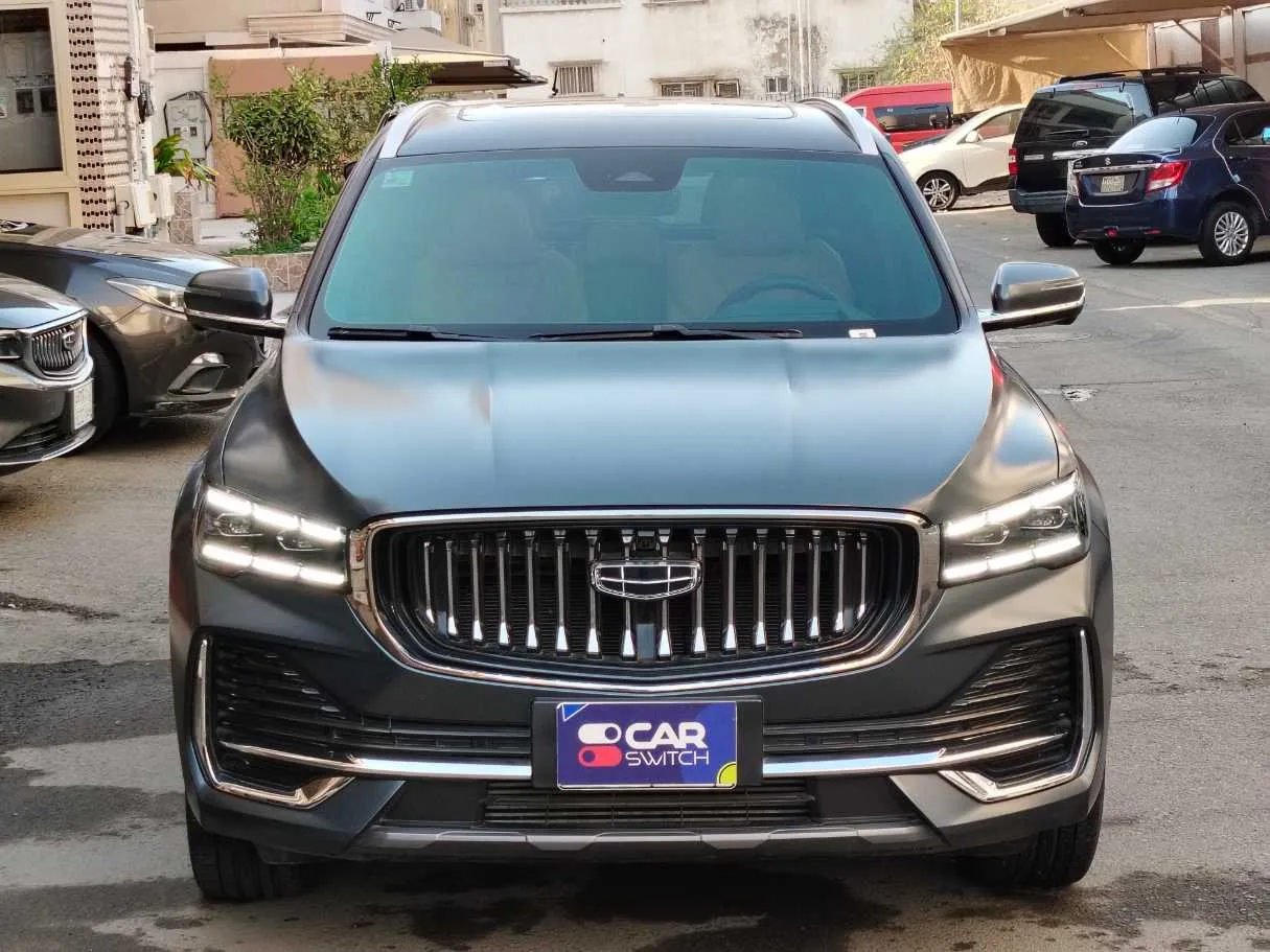 Car image 2
