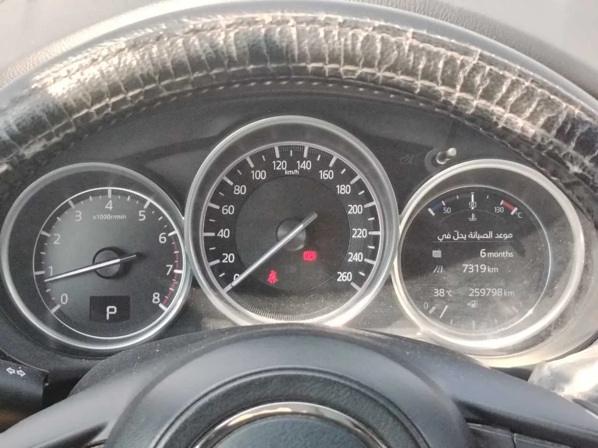 Car image 24