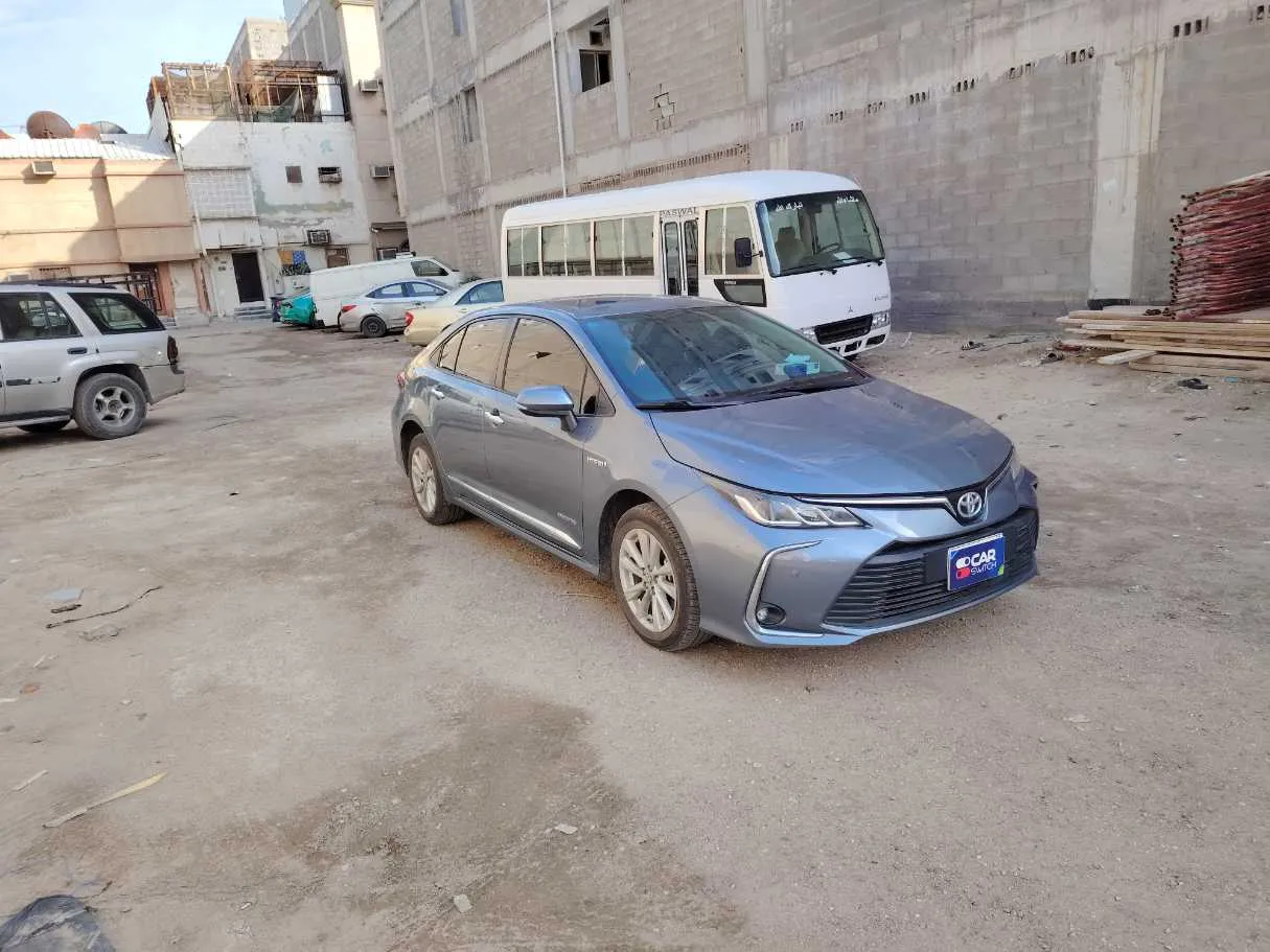 Car image 3
