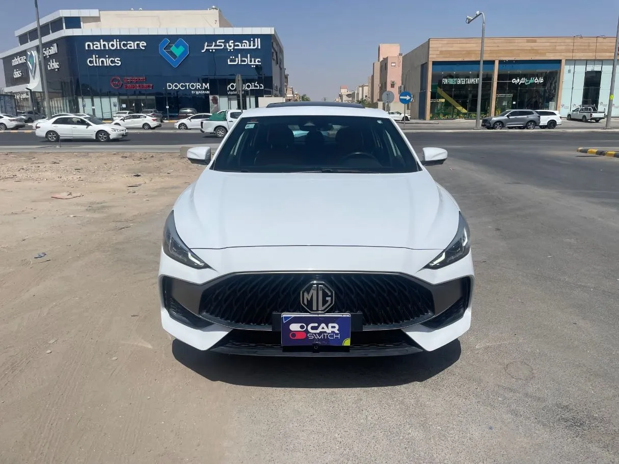 Car image 2