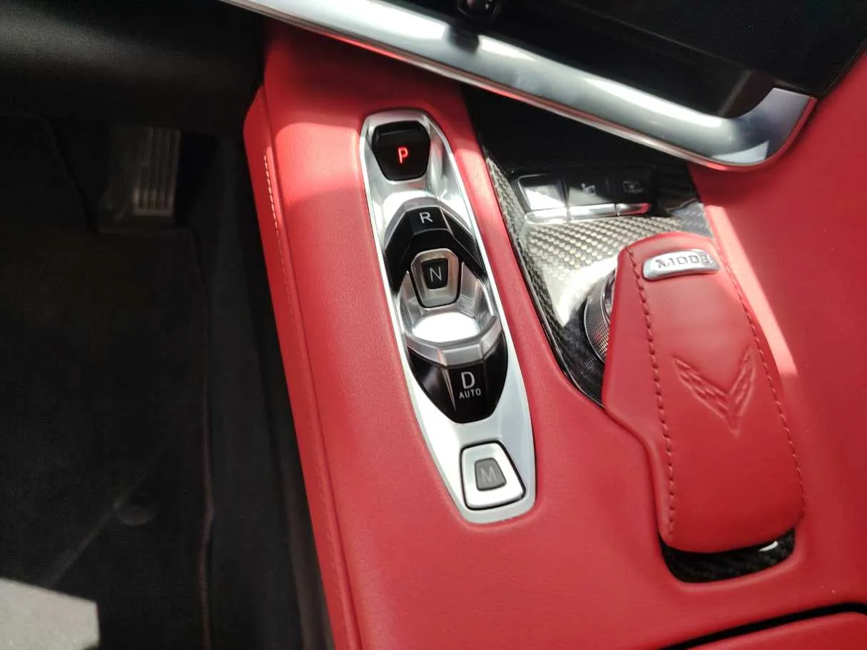 Car image 17